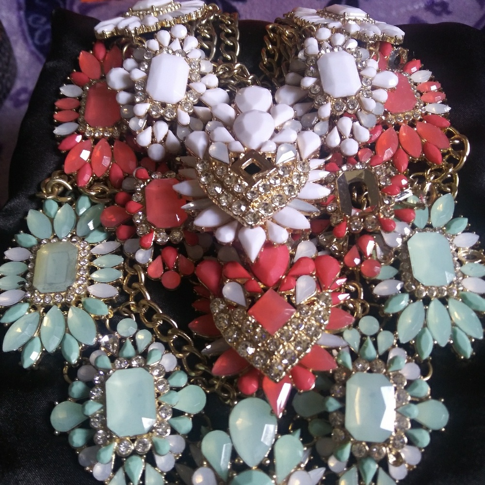3pc necklace. Some stones are missing